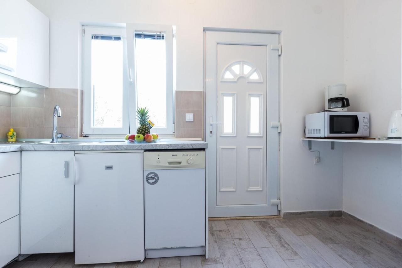 Apartments Kaline Подстрана Екстериор снимка